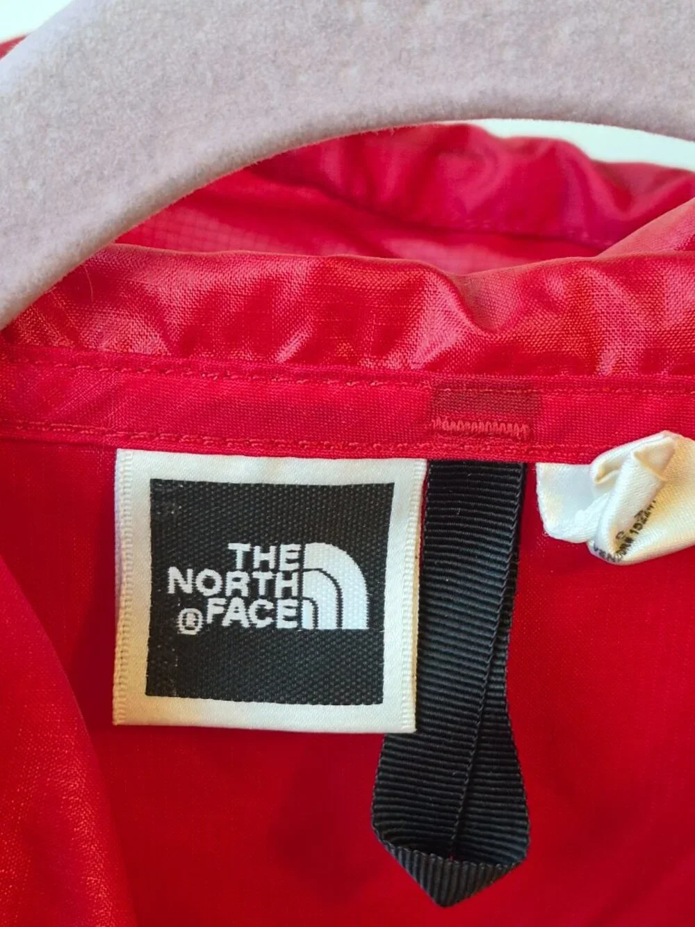 Vintage The North Face Stow Pocket large  Red Anorak Windbreaker Hooded Jacket